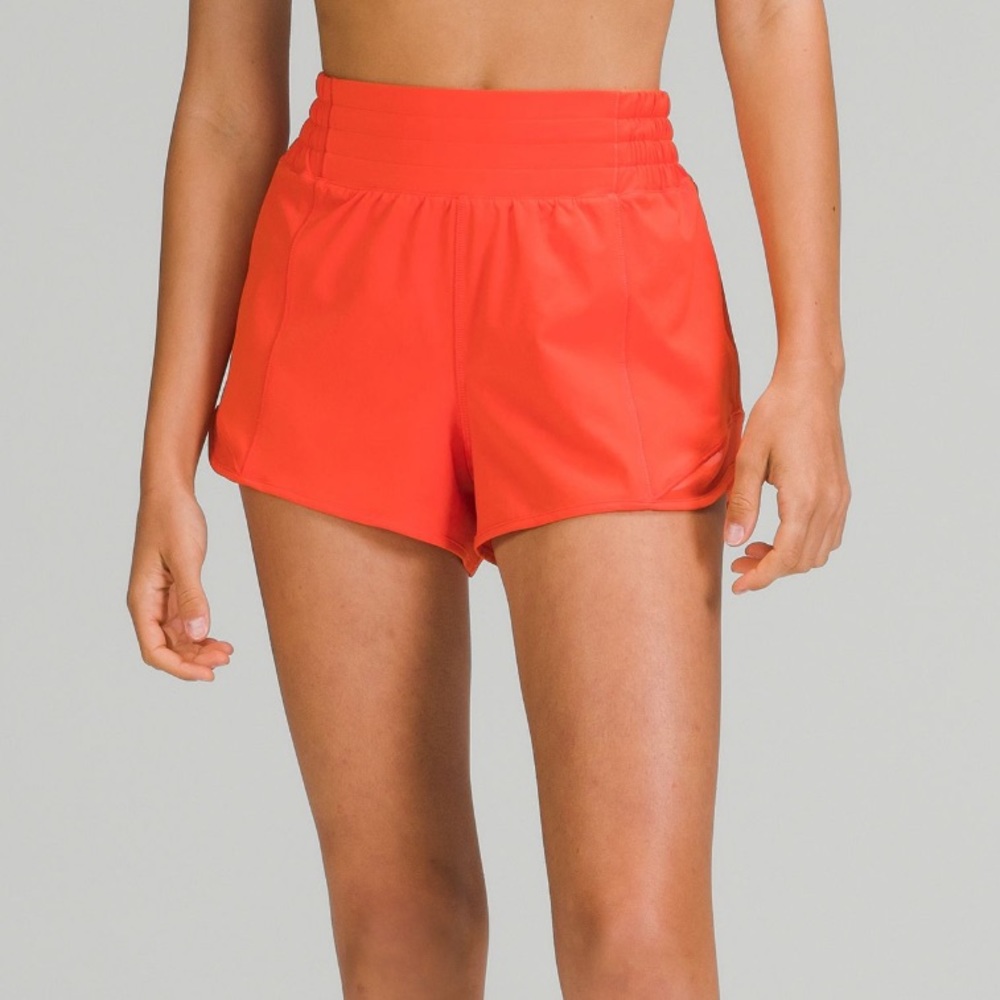 LULULEMON hotty hot shorts autumn red size 4 2.5”